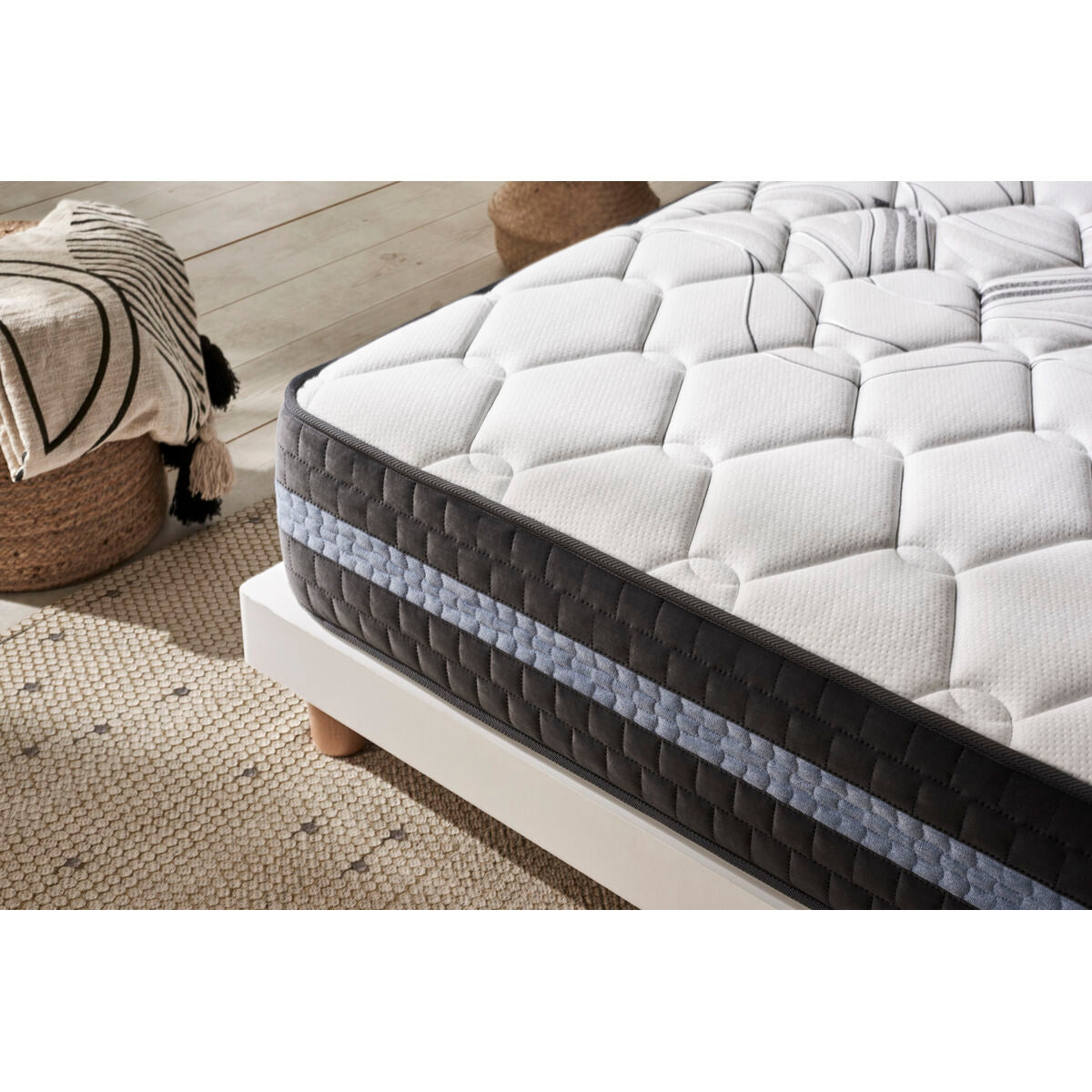 V10H0B98BD76D499DD3EAAEC5D625BF441D0R6598884P7