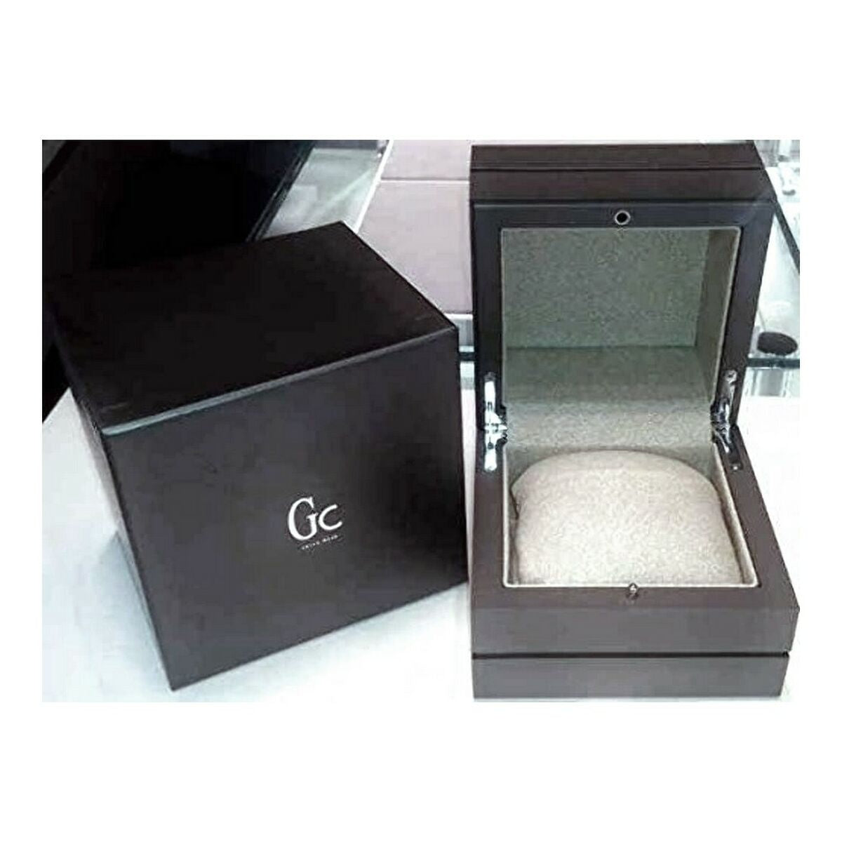 V12HCD77B9FBFE9DDEDE674C1BFF2050317CR6444984P3