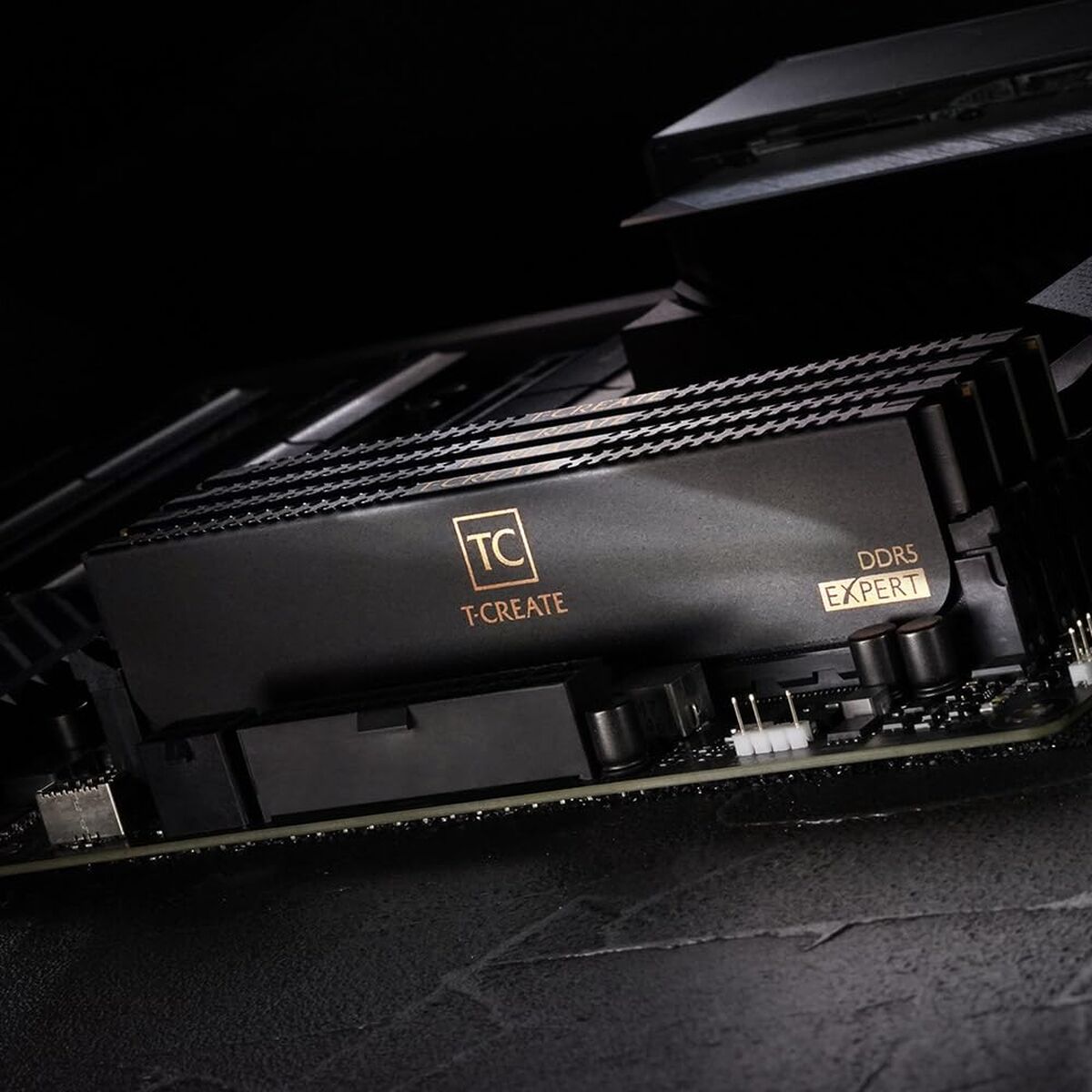 V2HB4743E50F746377D7B8B8D677FB060C2R7490549P2