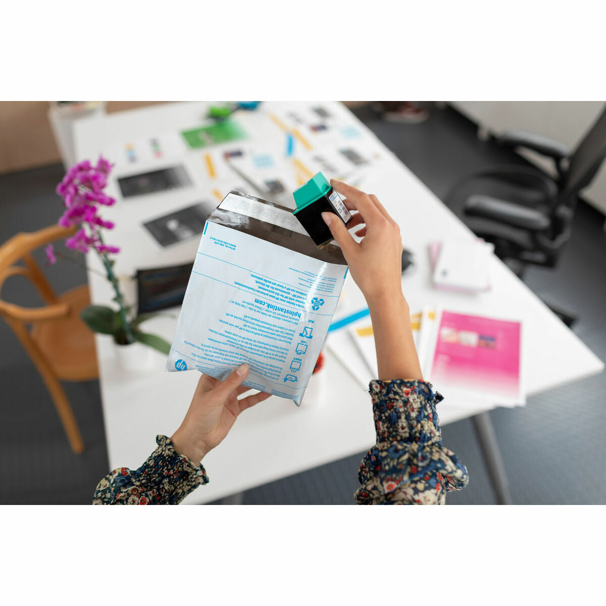 V2HD69E6359C99CA38442729E9AB982E1BER7206327P5