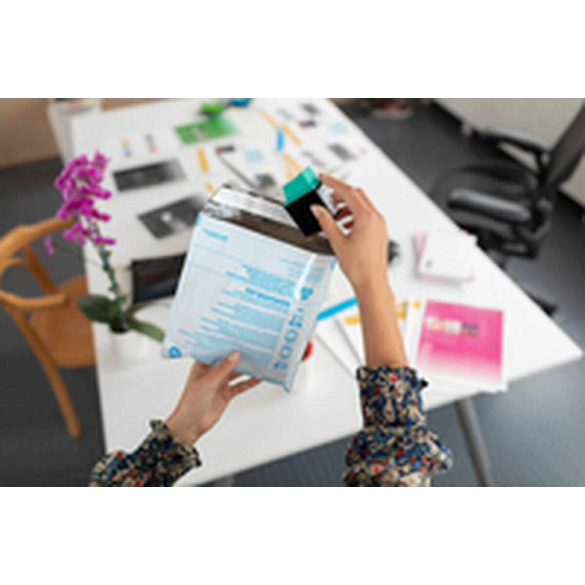 V2HD752CA076FB3467D0D3573F0876ED426R7206328P6