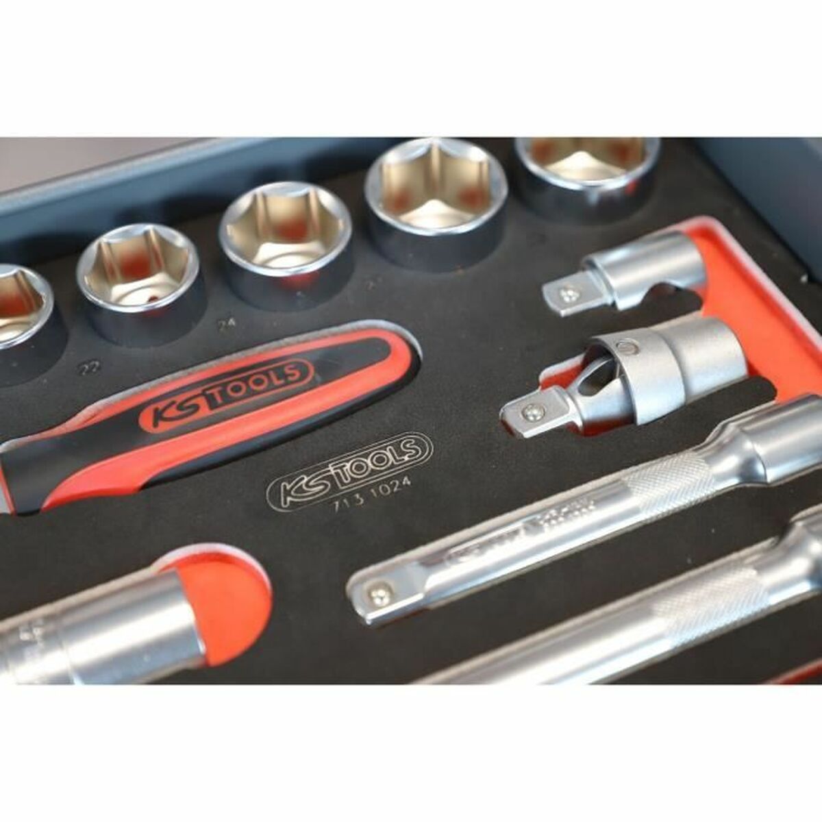 V2H1064DAC7B43E18F8404B2BCA81BDF77AR7070046P5