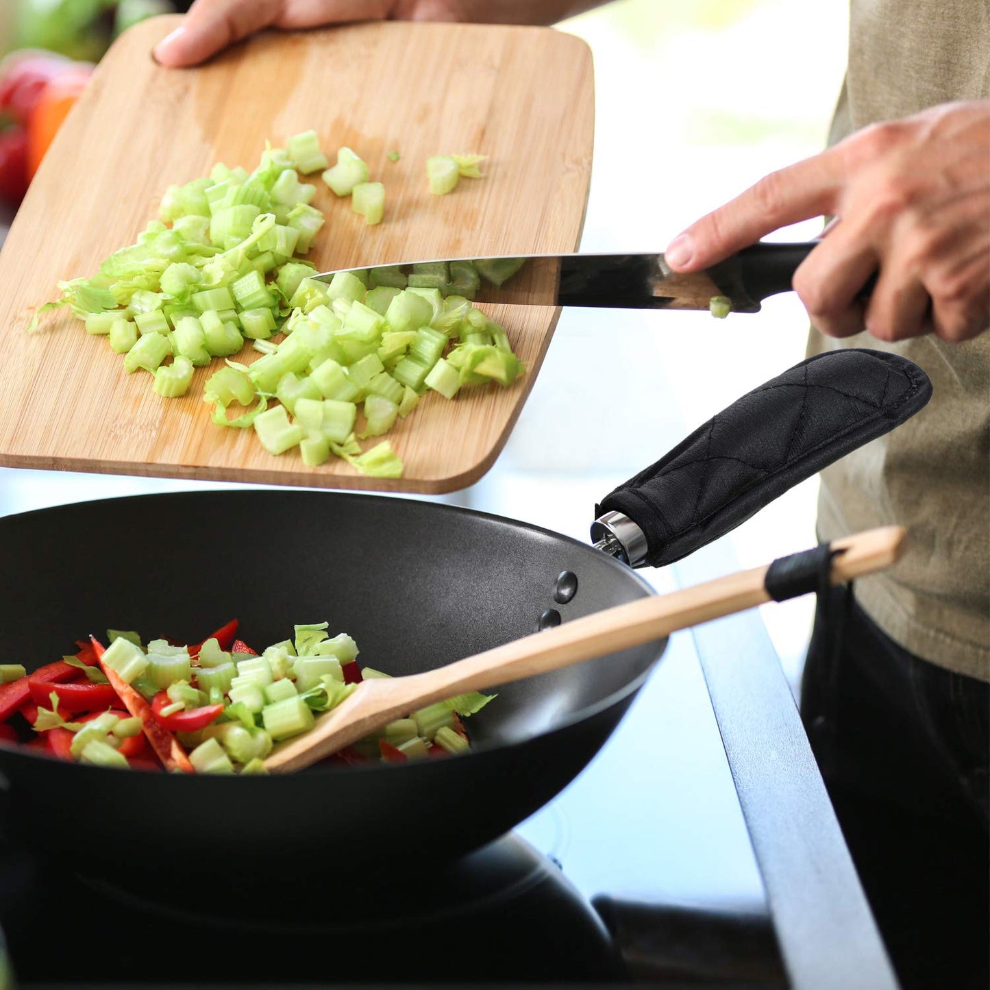 Patelai 4 Pcs 4 Pcs Pan Handle Sleeve Covers Cast Iron Handle Cover Heat Resistant Non Slip Skillet Holder Sleeves Mitt Winter for Kitchen Cooking Tools