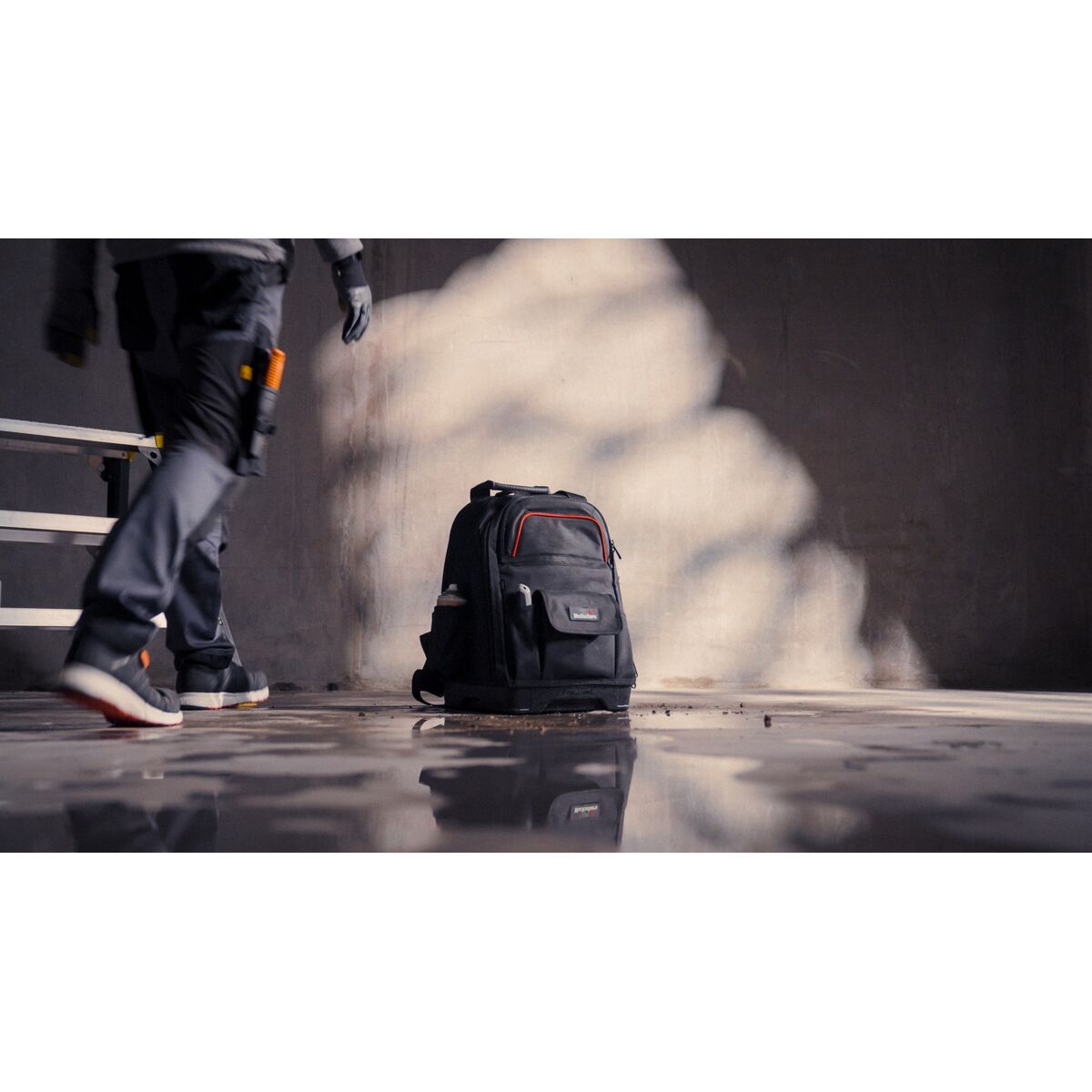 V2H95141AD11F4A59F27D95AC4B6E26CF7CR7216297P9