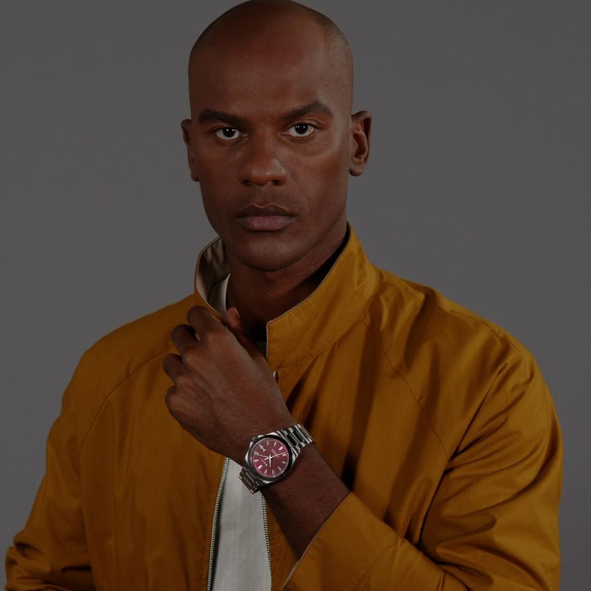 V3HBAA304461689129AD43D9F6F6AC930FFR7413976P6