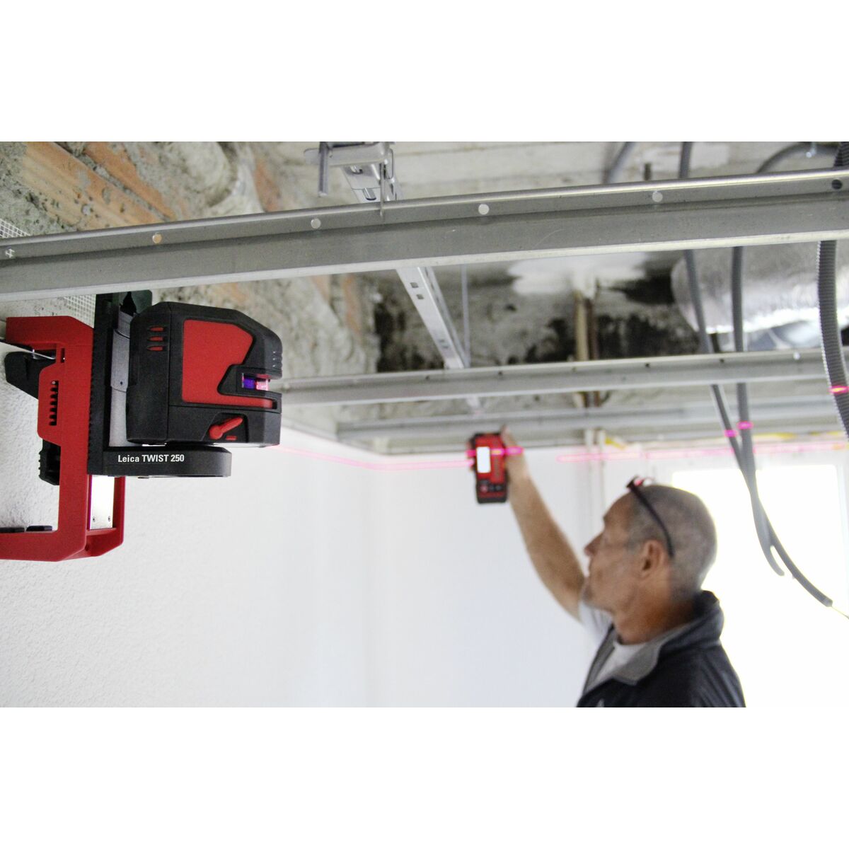 V3H3DB1D272A53235DB8F42B56C9A876AAAR6637852P7