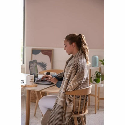 V6H61298330EC8EA8AE3FEBBAD194B9E94BR7406758P5