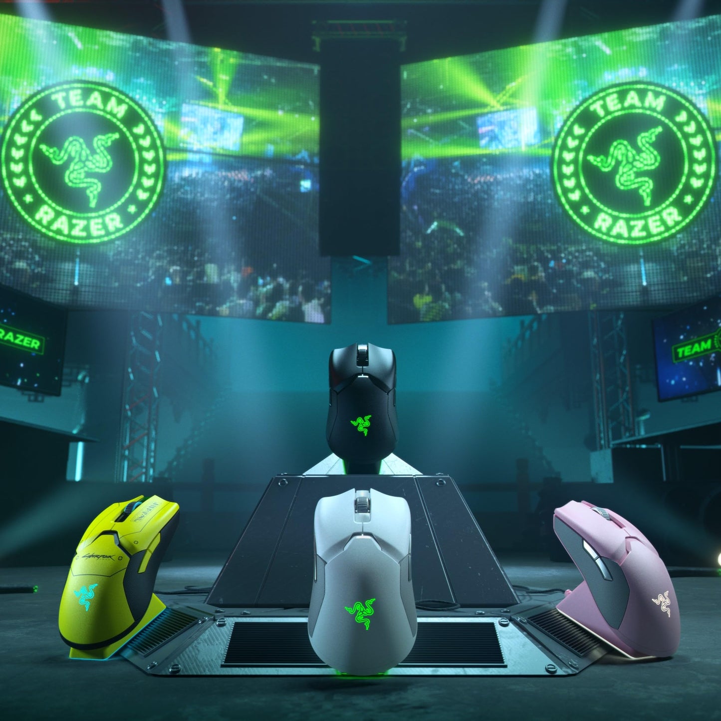 Razer Viper Ultimate Lightweight Wireless Gaming Mouse & RGB Charging Dock: Hyperspeed Wireless Technology - 20K DPI Optical Sensor - 74g Lightweight - 70 Hr Battery - Mercury White