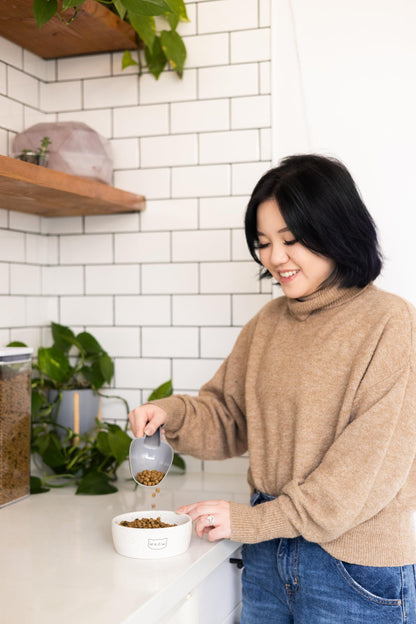 Birnenförmige Keramikschüssel, Fassungsvermögen: 2 Tassen, niedliches, schnurrbartfreundliches Geschirr mit Katzenmotiv, rutschfest, mikrowellen- und spülmaschinengeeignet, klein/mittel 