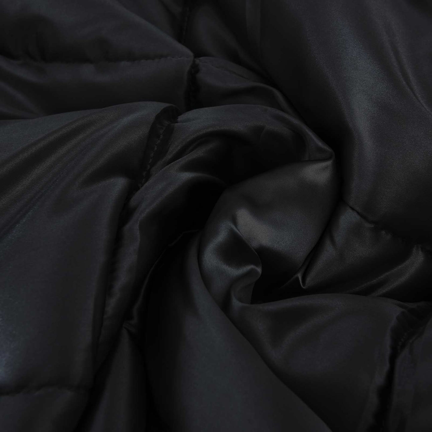 Ganzjahresbettdecke Schwarz 220 x 155 cm Satin und Mikrofaser