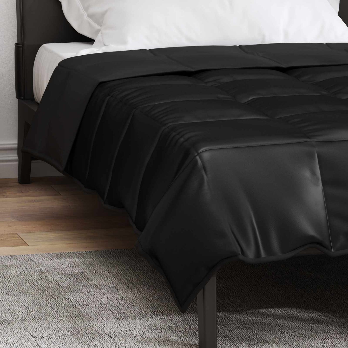 Ganzjahresbettdecke Schwarz 220 x 155 cm Satin und Mikrofaser