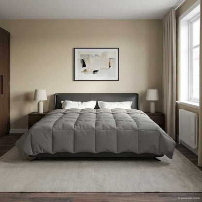 Ganzjahresbettdecke Gepolstert Hellgrau 220 x 260 cm Mikrofaser