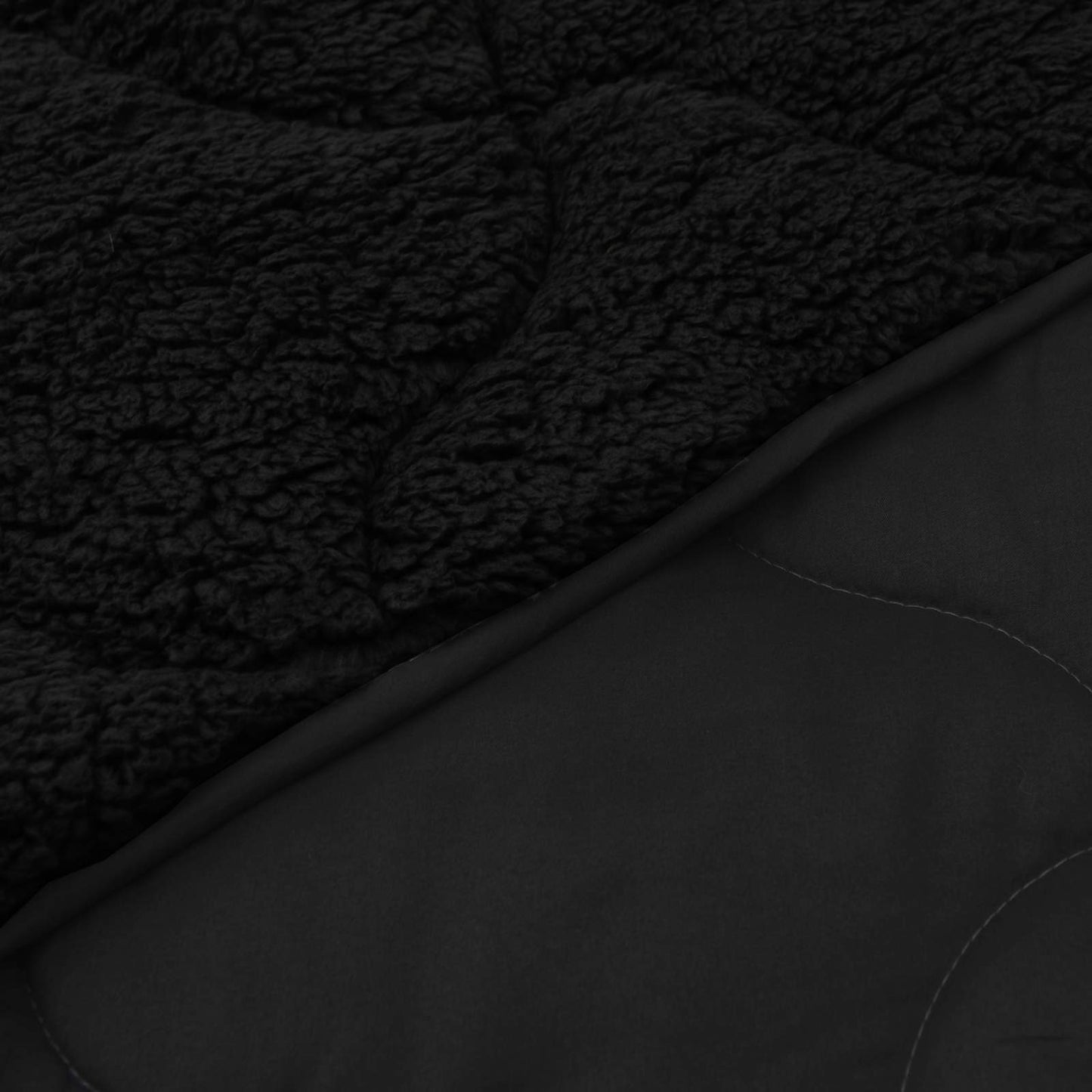 Sommerdecke Schwarz 240 x 260 cm Mikrofaser und Teddy-Fleece