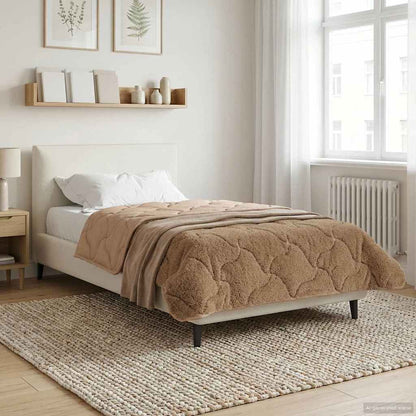Winterbettdecke Taupe 155 x 220 cm Mikrofaser und Teddy-Fleece