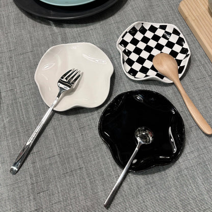 SVLX YIXVN Löffelablage für Herdplatte, 13,5 cm Keramik-Löffelhalter für Küchenarbeitsplatte, Kaffeelöffelhalter, Küchenutensilienablage, Einzugsgeschenk (Schwarz)